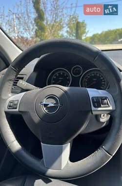 Универсал Opel Astra 2009 в 