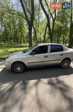 Седан Opel Astra 2007 в Кременчуці