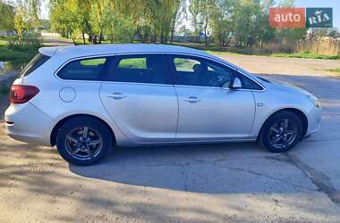 Универсал Opel Astra 2010 в 