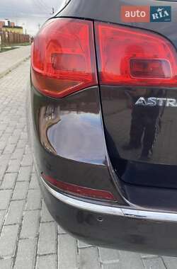 Универсал Opel Astra 2014 в 