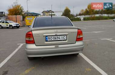 Седан Opel Astra 2008 в 