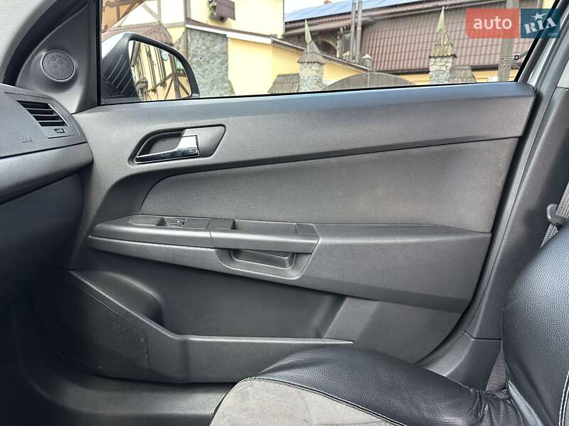 Хетчбек Opel Astra 2010 в Хмельницькому