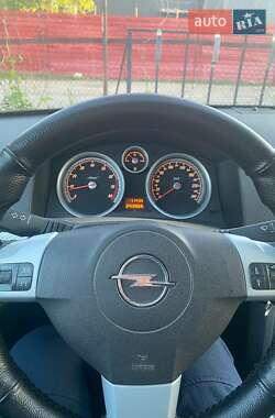 Універсал Opel Astra 2005 в 