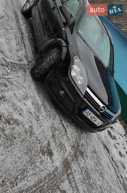 Универсал Opel Astra 2006 в 