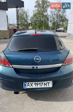 Купе Opel Astra 2007 в 