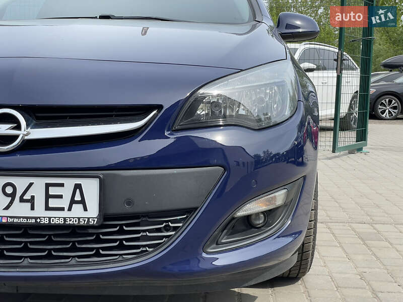Универсал Opel Astra 2015 в Бердичеве