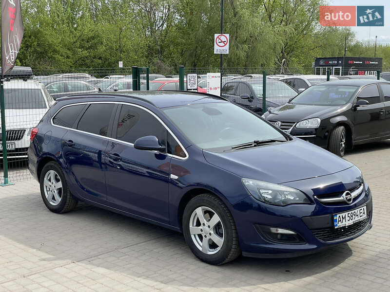 Универсал Opel Astra 2015 в Бердичеве