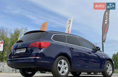 Универсал Opel Astra 2015 в 