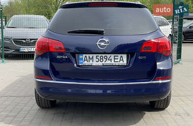 Универсал Opel Astra 2015 в 