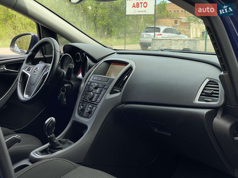 Универсал Opel Astra 2015 в Бердичеве