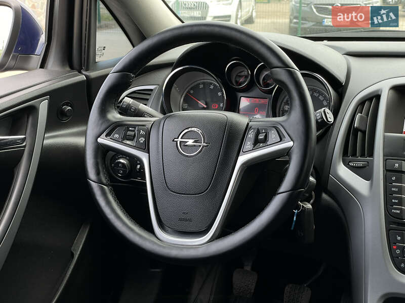 Универсал Opel Astra 2015 в Бердичеве