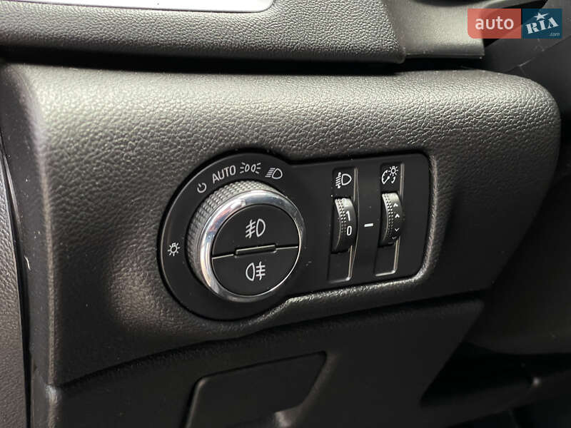 Универсал Opel Astra 2015 в Бердичеве