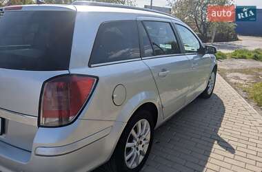Універсал Opel Astra 2004 в 