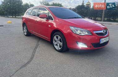Opel Astra 2010 Opel Astra 2010