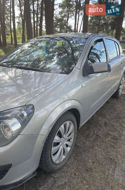 Хетчбек Opel Astra 2006 в 