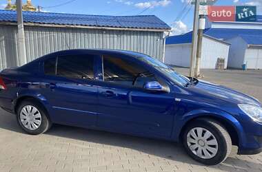 Седан Opel Astra 2009 в Ромнах