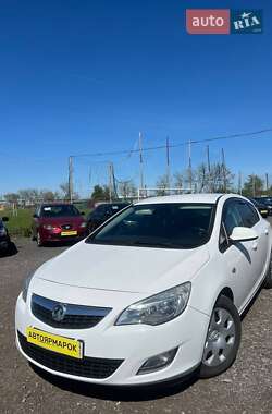 Opel Astra 2012 Opel Astra 2012