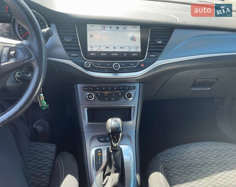 Универсал Opel Astra 2019 в Сарнах