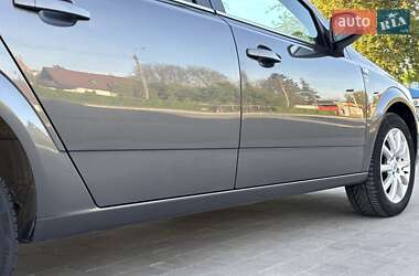 Универсал Opel Astra 2010 в 