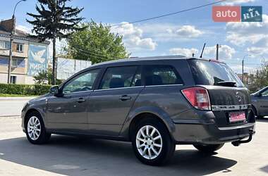 Универсал Opel Astra 2010 в 