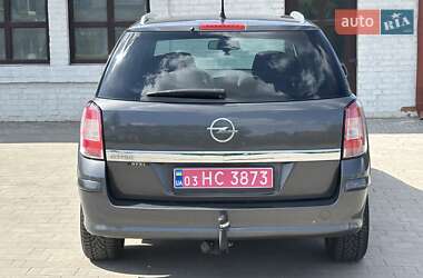 Универсал Opel Astra 2010 в 