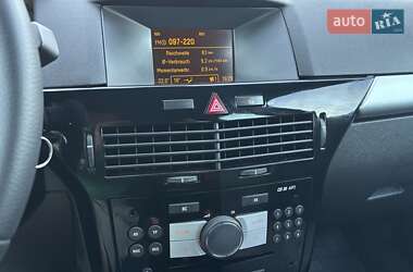 Универсал Opel Astra 2010 в 
