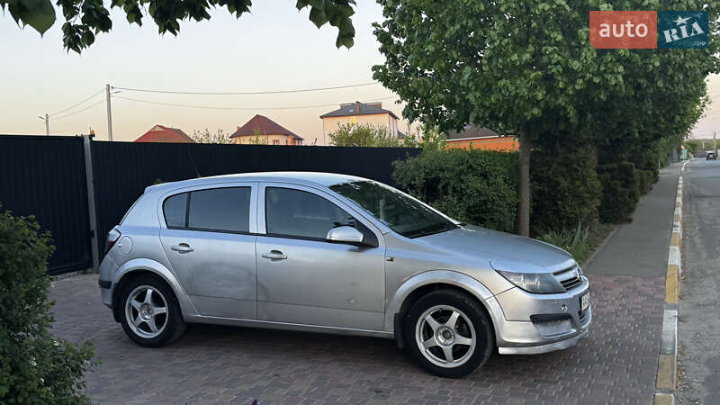 Хетчбек Opel Astra 2005 в Києві