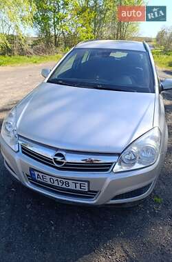 Универсал Opel Astra 2008 в 