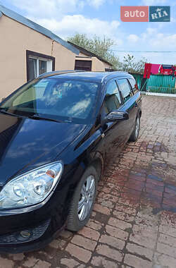 Універсал Opel Astra 2008 в Близнюках