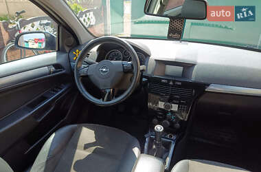 Универсал Opel Astra 2008 в 