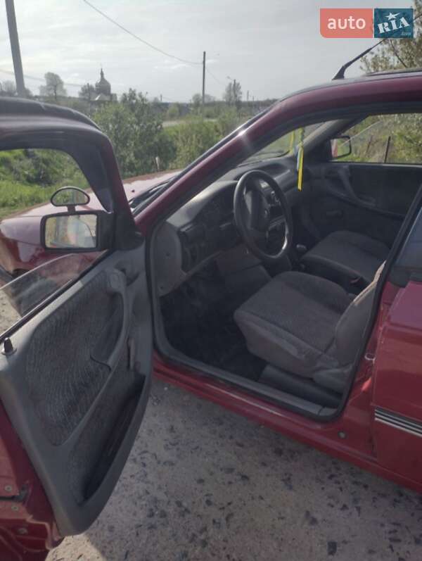 Хетчбек Opel Astra 1993 в Самборі