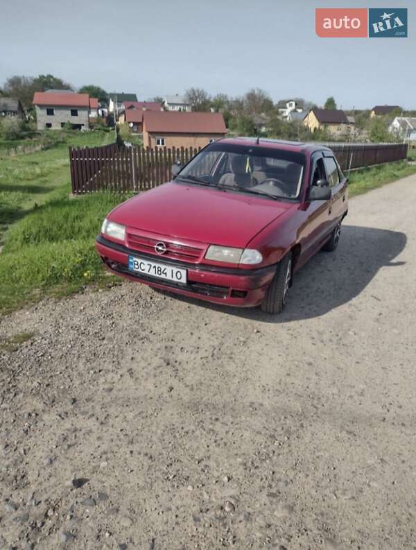 Хетчбек Opel Astra 1993 в Самборі