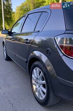 Хетчбек Opel Astra 2008 в 