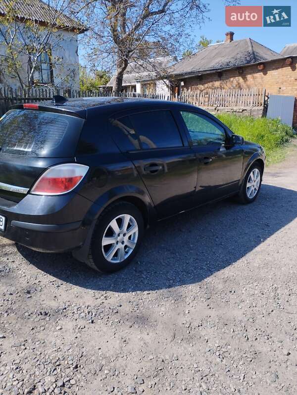 Хетчбек Opel Astra 2005 в Першотравенську