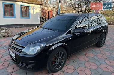 Універсал Opel Astra 2005 в Первомайську