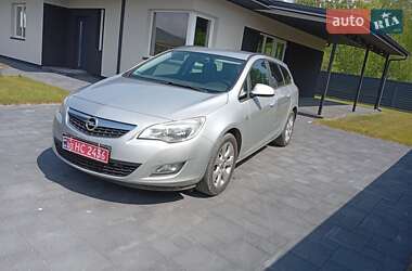 Универсал Opel Astra 2013 в Ковеле