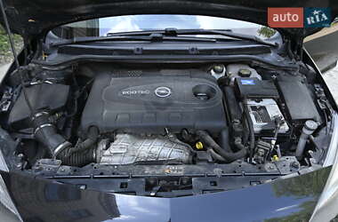 Універсал Opel Astra 2014 в 