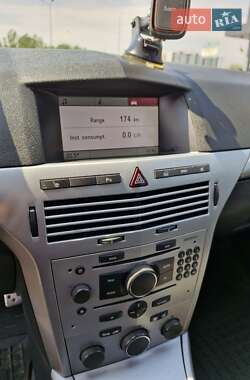Универсал Opel Astra 2007 в 