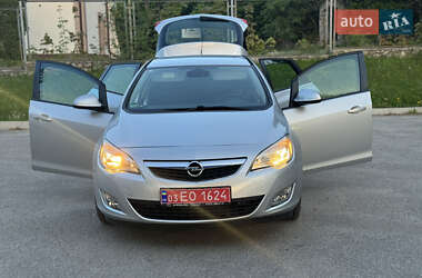 Opel Astra 2010 Opel Astra 2010