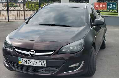 Універсал Opel Astra 2013 в Звягелі