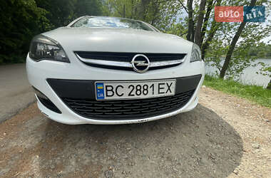 Універсал Opel Astra 2013 в 