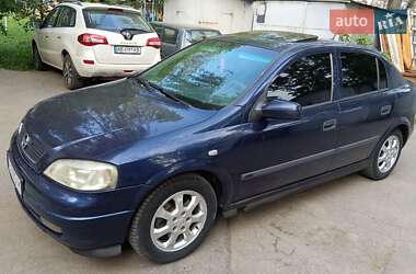 Хетчбек Opel Astra 2001 в 