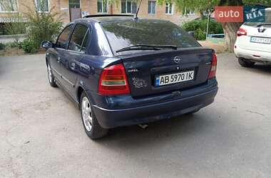 Хетчбек Opel Astra 2001 в 