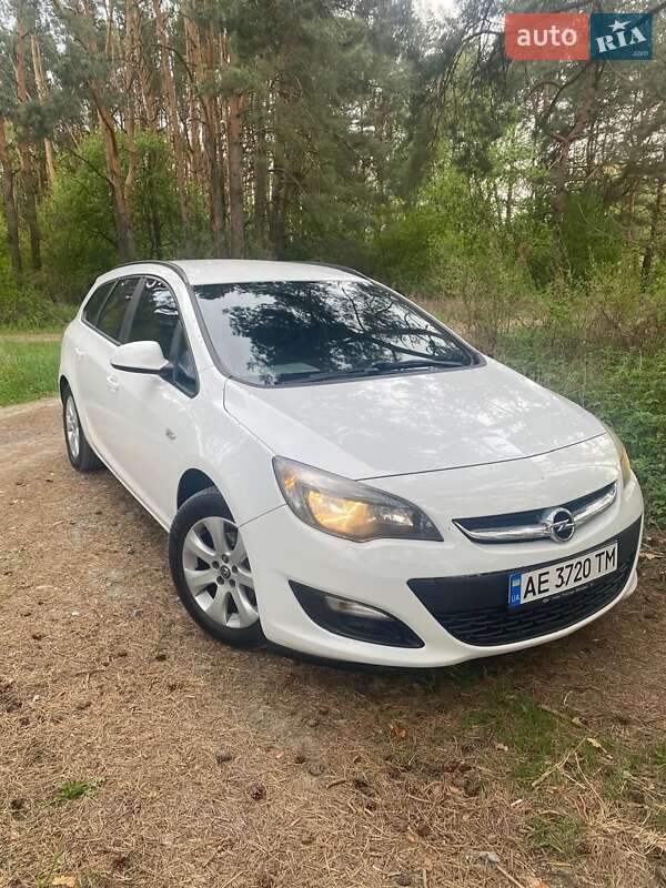 Opel Astra 2013