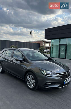 Универсал Opel Astra 2018 в 