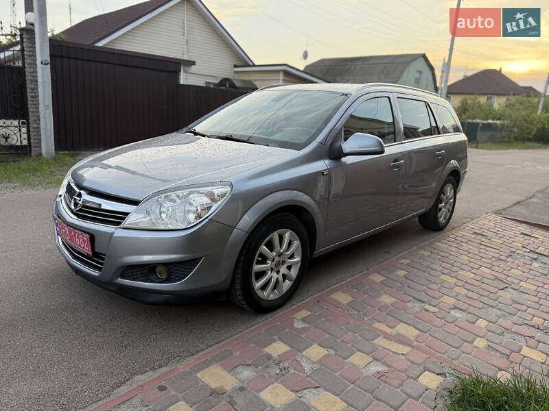 Универсал Opel Astra 2009 в Борисполе