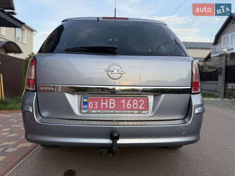 Универсал Opel Astra 2009 в Борисполе