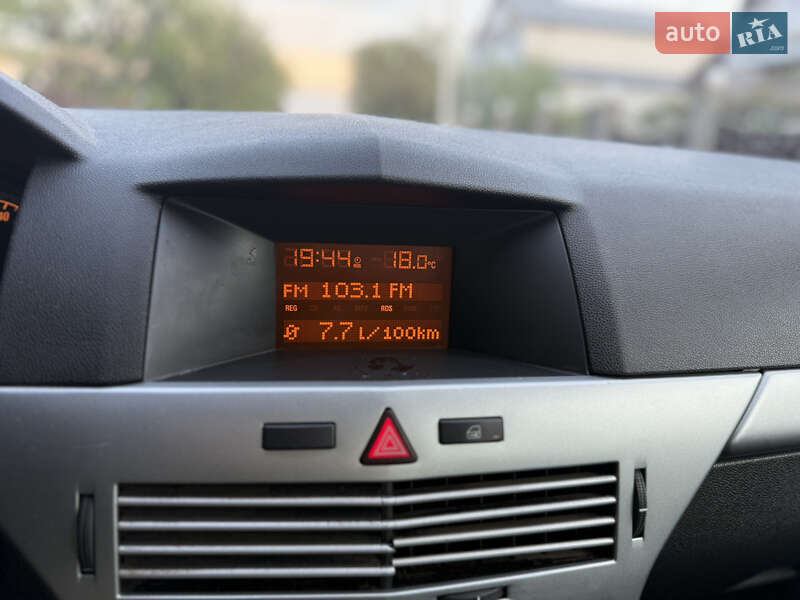 Универсал Opel Astra 2009 в Борисполе