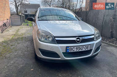 Універсал Opel Astra 2005 в Кам'янці-Бузькій