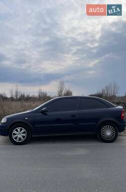 Купе Opel Astra 2000 в 